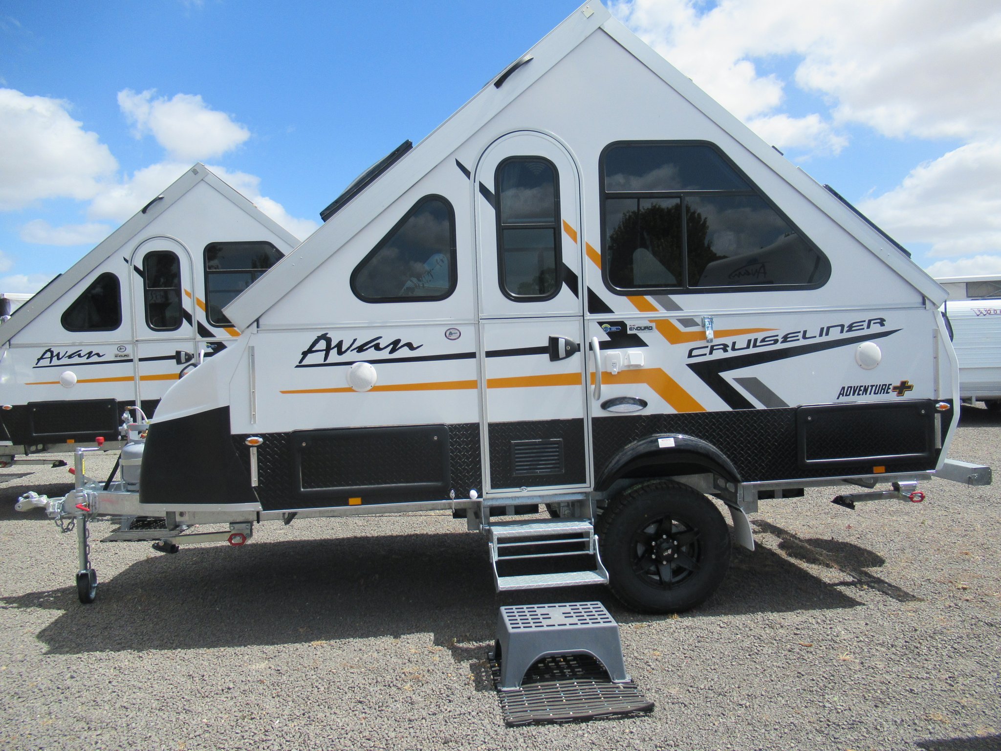 AVAN CRUISELINER 5, ADVENTURE PLUS CAMPER